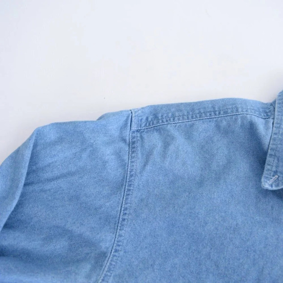 Vintage 1991 Planet  Hollywood Niagara Falls 91' Blue Denim Button Up Shirt - Picture 10 of 12